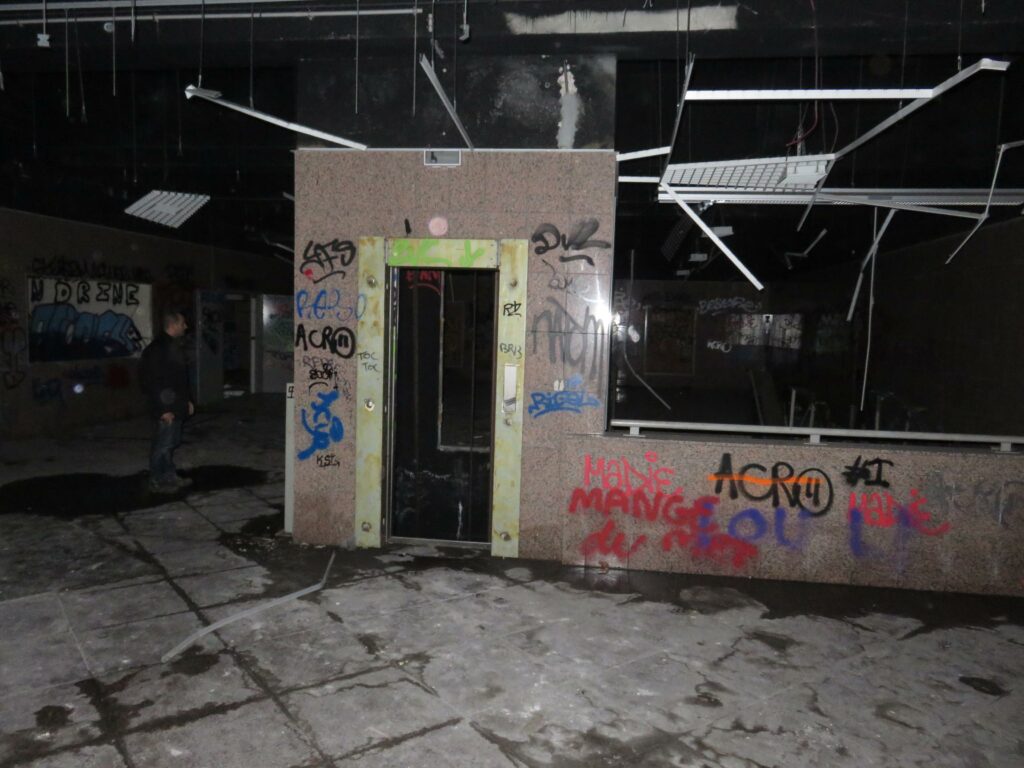 Ascenceur_et_escaliers