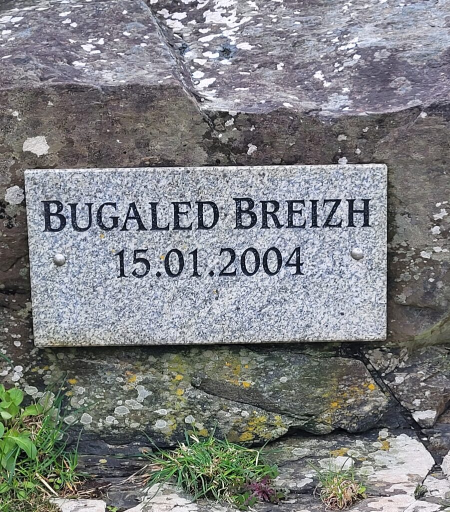 Bass_Point_-_Bugaled_Breizh_Memorial_02